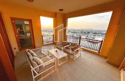 Terrace image for: Apartment - 2 Bedrooms - 2 Bathrooms for rent in Marina Residences 1 - Marina Residences - Palm Jumeirah - Dubai, Image 1