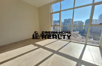 Apartment - 2 Bedrooms - 3 Bathrooms for rent in Al Nahda Complex - Al Nahda - Sharjah