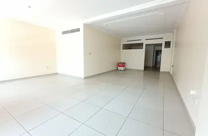 Apartment - 3 Bedrooms - 4 Bathrooms for rent in Street 64 - Al Nahda - Sharjah