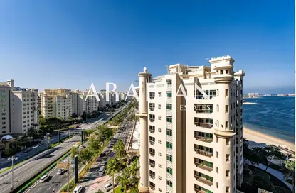 Apartment - 3 Bedrooms - 4 Bathrooms for sale in Al Basri - Shoreline Apartments - Palm Jumeirah - Dubai