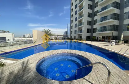 Pool image for: Apartment - 1 Bathroom for rent in Marina Rise Tower - Al Reem Island - Abu Dhabi, Image 1