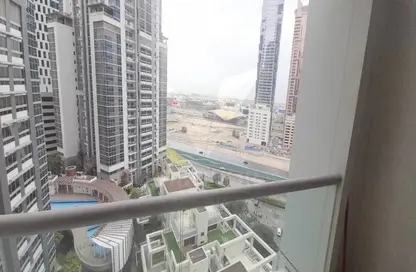 شقة - 1 حمام للايجار في J برج - الأبراج الإدارية - الخليج التجاري - دبي