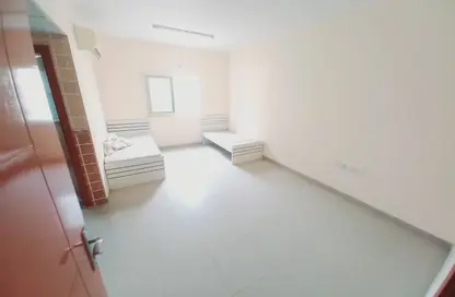 Apartment - Studio - 1 Bathroom for rent in Fire Station Road - Muwaileh - Sharjah