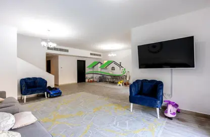 Villa - 5 Bedrooms - 6 Bathrooms for rent in Mediterranean Style - Al Reef Villas - Al Reef - Abu Dhabi Villa - 5 Bedrooms - 6 Bathrooms for rent in Mediterranean Style - Al Reef Villas - Al Reef - Abu Dhabi