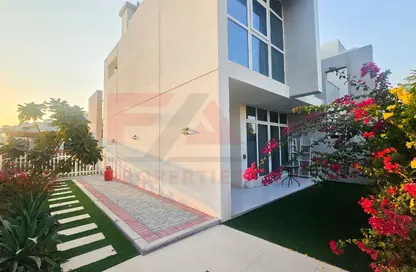 Townhouse - 3 Bedrooms - 3 Bathrooms for sale in Centaury - The Roots DAMAC Hills 2 - Damac Hills 2 - Dubai