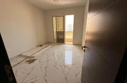 شقة - غرفة نوم - 2 حمامات للايجار في الجرف 3 - الجرف - عجمان وسط المدينة - عجمان