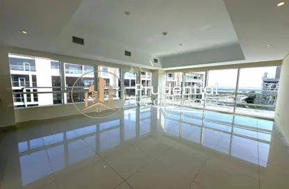 Apartment - 2 Bedrooms - 3 Bathrooms for rent in Al Marasy - Al Bateen - Abu Dhabi