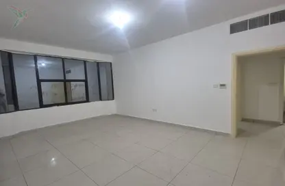 Apartment - 4 Bedrooms - 4 Bathrooms for rent in Hai Al Murabbaa - Central District - Al Ain