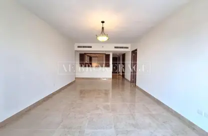 مجمع سكني - 2 غرف نوم - 3 حمامات للايجار في أوشا 1 - كورنيش ديرة - ديرة - دبي