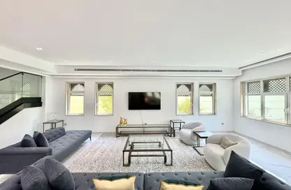 Villa - 4 Bedrooms - 5 Bathrooms for rent in Regional - Jumeirah Park - Dubai