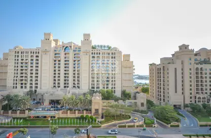 Apartment - 4 Bedrooms - 4 Bathrooms for rent in Golden Mile 8 - Golden Mile - Palm Jumeirah - Dubai