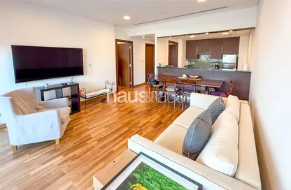 Apartment - 1 Bedroom - 2 Bathrooms for rent in Burj Daman - DIFC - Dubai