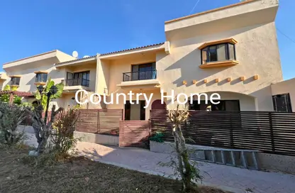 Villa - 4 Bedrooms - 5 Bathrooms for rent in Jumeirah 3 Villas - Jumeirah 3 - Jumeirah - Dubai