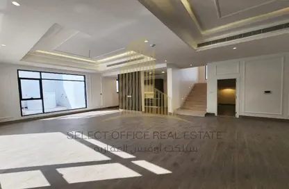 Empty Room image for: Villa - 5 Bedrooms - 7 Bathrooms for sale in Madinat Al Riyad - Abu Dhabi, Image 1