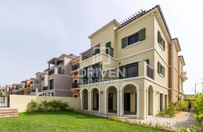 Villa - 4 Bedrooms - 5 Bathrooms for rent in Sur La Mer - La Mer - Jumeirah - Dubai