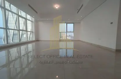 Empty Room image for: Apartment - 3 Bedrooms - 6 Bathrooms for rent in Corniche Residence - Corniche Road - Abu Dhabi, Image 1