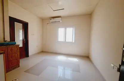 Apartment - Studio - 1 Bathroom for rent in Fire Station Road - Muwaileh - Sharjah