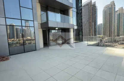 Apartment - 3 Bedrooms - 5 Bathrooms for rent in Boulevard Point - Downtown Dubai - Dubai