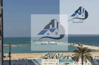 شقة - غرفة نوم - 2 حمامات للايجار في برج الكورنيش - طريق كورنيش عجمان - عجمان