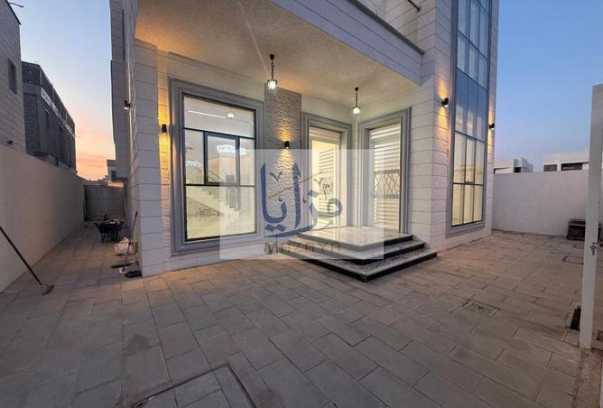 16037228 - Property Image 2