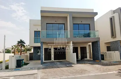 Outdoor Building image for: Villa - 2 Bedrooms - 4 Bathrooms for rent in Yas Island - Abu Dhabi, Image 1