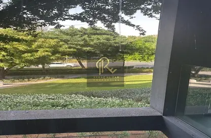 تاون هاوس - 2 غرف نوم - 4 حمامات للبيع في سراب 2 - الجادة - الشارقة