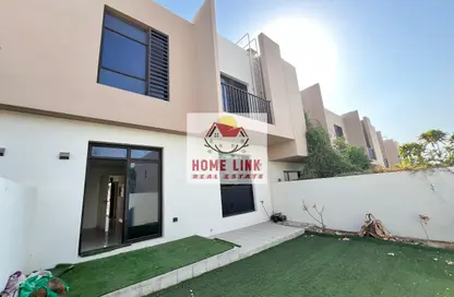 Penthouse - 3 Bedrooms - 4 Bathrooms for rent in Nasma Residence - Al Tai - Sharjah