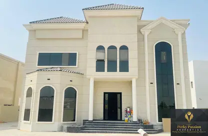 Villa - 5 Bedrooms - 7 Bathrooms for rent in Nad Al Sheba Villas - Nad Al Sheba 3 - Nad Al Sheba - Dubai