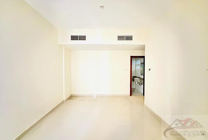 15708800 - Property Image 3