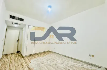 Apartment - 2 Bedrooms - 2 Bathrooms for rent in Shabiya 10 - Shabiya - Mussafah - Abu Dhabi