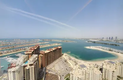 Apartment - Studio - 1 Bathroom for rent in The Palm Tower - Palm Jumeirah - Dubai