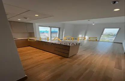 Apartment - 3 Bedrooms - 3 Bathrooms for sale in Waters Edge - Yas Island - Abu Dhabi