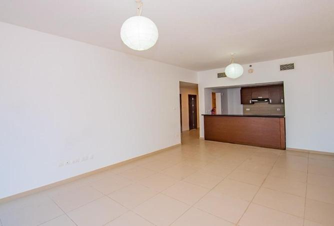 14808000 - Property Image 3