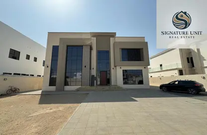 Villa - 4 Bedrooms - 6 Bathrooms for rent in Wadi Alshabak - Dubai Villa - 4 Bedrooms - 6 Bathrooms for rent in Wadi Alshabak - Dubai