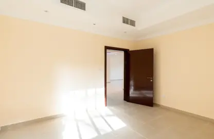 Villa - 4 Bedrooms - 4 Bathrooms for rent in Mushrif Gardens - Al Mushrif - Abu Dhabi