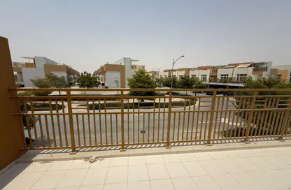 Townhouse - 3 Bedrooms - 4 Bathrooms for rent in Aquilegia - Damac Hills 2 - Dubai