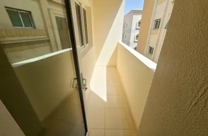 Apartment - 1 Bedroom - 2 Bathrooms for rent in Muwaileh 29 Building - Muwaileh - Sharjah