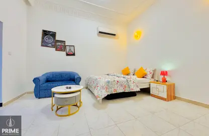 Apartment - Studio - 1 Bathroom for rent in Al Dhafrah Street - Al Mushrif - Abu Dhabi