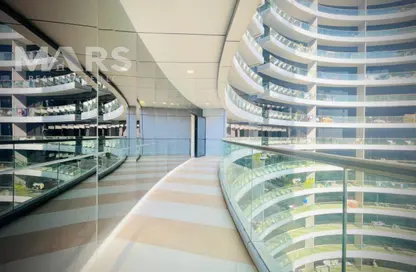 شقة - 2 غرف نوم - 3 حمامات للايجار في الجيمي أفينو - الخالدية - أبوظبي