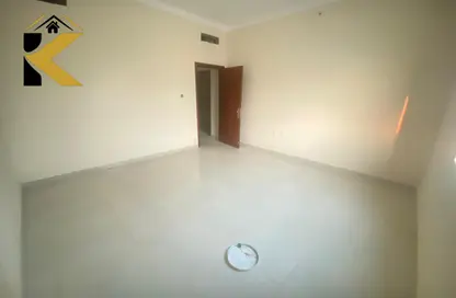 Apartment - 3 Bedrooms - 3 Bathrooms for rent in Al Jurf 2 - Al Jurf - Ajman Downtown - Ajman