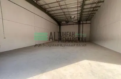 مستودع - استوديو - 8 حمامات للبيع في المنطقة الصناعية رقم 4 - المنطقة الصناعية بالشارقة - الشارقة مستودع - استوديو - 8 حمامات للبيع في المنطقة الصناعية رقم 4 - المنطقة الصناعية بالشارقة - الشارقة