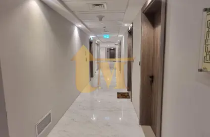 شقة - 2 غرف نوم - 3 حمامات للايجار في مدينة دبي الرياضية - دبي