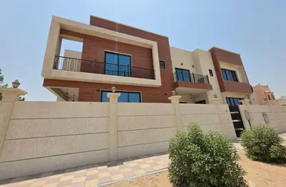فيلا - 5 غرف نوم - 7 حمامات للايجار في 1 المويهات - المويهات - عجمان