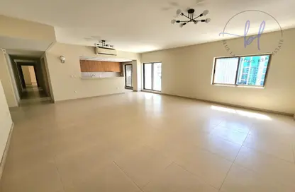 Apartment - 2 Bedrooms - 2 Bathrooms for rent in Al Muraqqabat 596 - Al Muraqqabat - Deira - Dubai