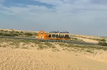 أرض - استوديو للبيع في شارع مليحة - المنطقة الصناعية بالشارقة - الشارقة
