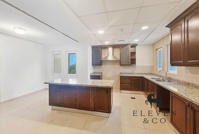 15718803 - صورة العقار 3