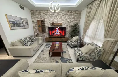 Apartment - 3 Bedrooms - 3 Bathrooms for sale in Al Thamam 41 - Al Thamam - Remraam - Dubai Land - Dubai