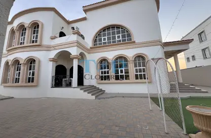 Villa - 6 Bedrooms - 7+ Bathrooms for rent in Dhaher 3 - Al Dhahir - Al Ain
