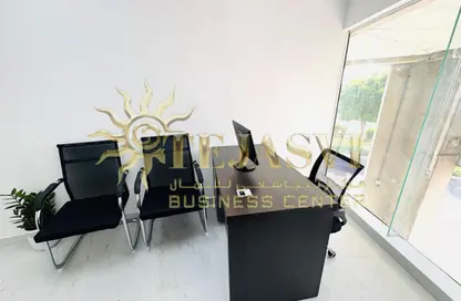 Office Space - Studio - 1 Bathroom for rent in Reem Residency - Al Karama - Dubai