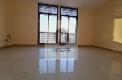 Apartment - 3 Bedrooms - 3 Bathrooms for rent in Al Wahda Street - Al Wahda - Abu Dhabi